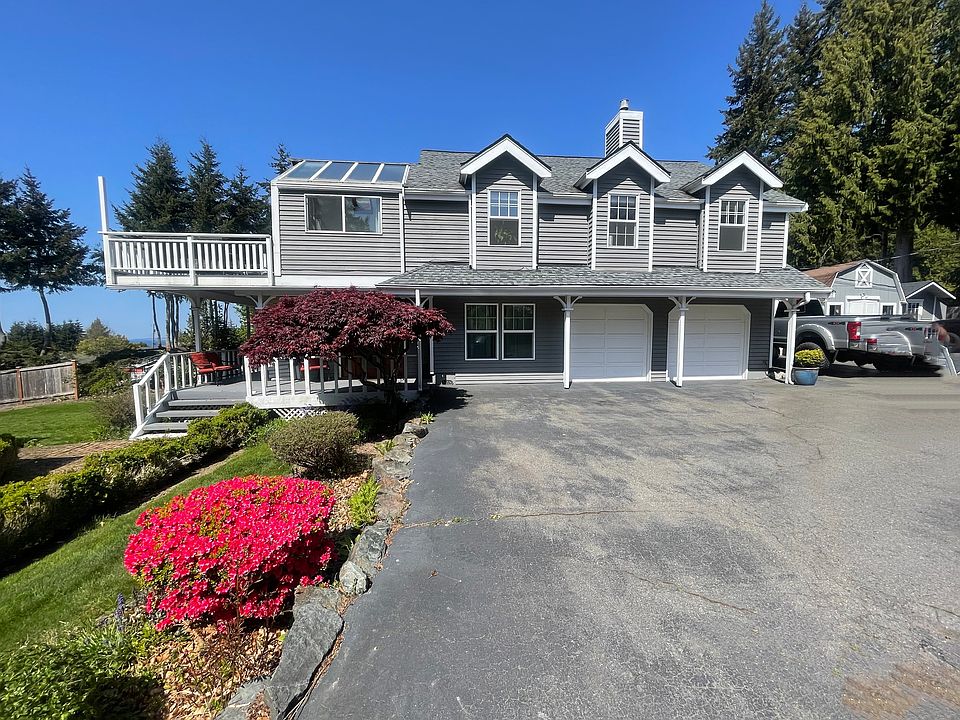 2 story home on 16,000 square foot with views of the puget sound to the west