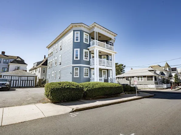 123 Crest Ave, Revere, MA 02151