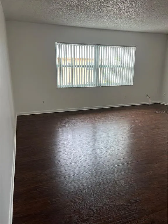 1 bed, 1.0 bath, 770 sqft, $1,200 — Photo 4