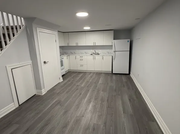 46 Dell Park Ave #1, Toronto, ON M6B 2T6