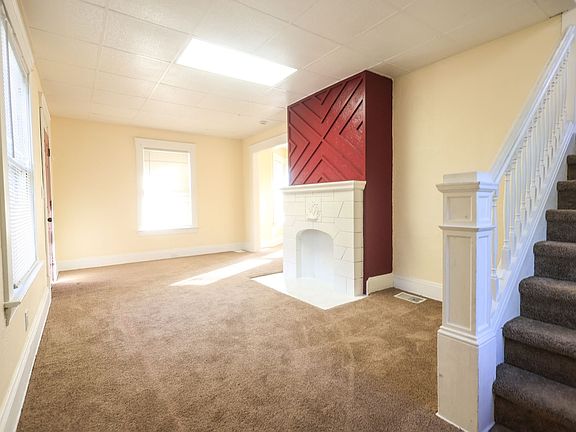 5th image of 1318 E 188th St