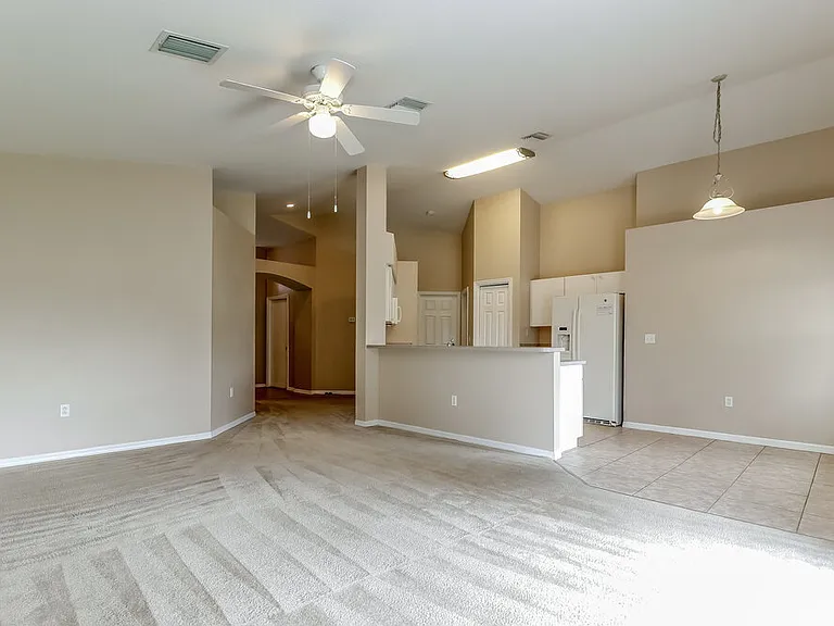 3843 Lockridge Dr — Photo 3