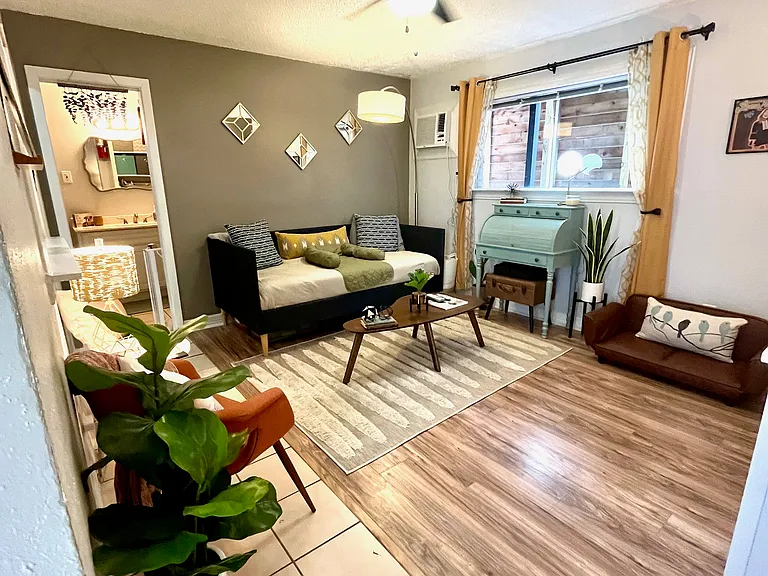 1217 Welch St #2 — Photo 3