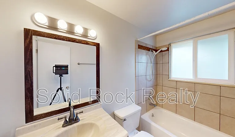 3660 Brentwood Ter — Photo 11