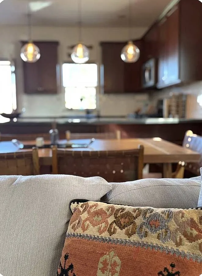 3 bed, 2.5 bath, 1700 sqft, $2,700 — Photo 2