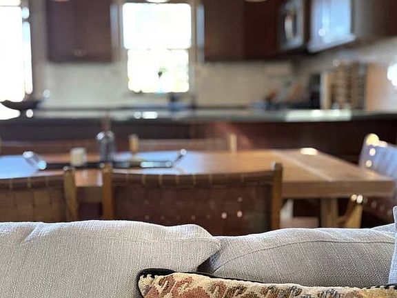 2nd image of 421 S Ella Ave
