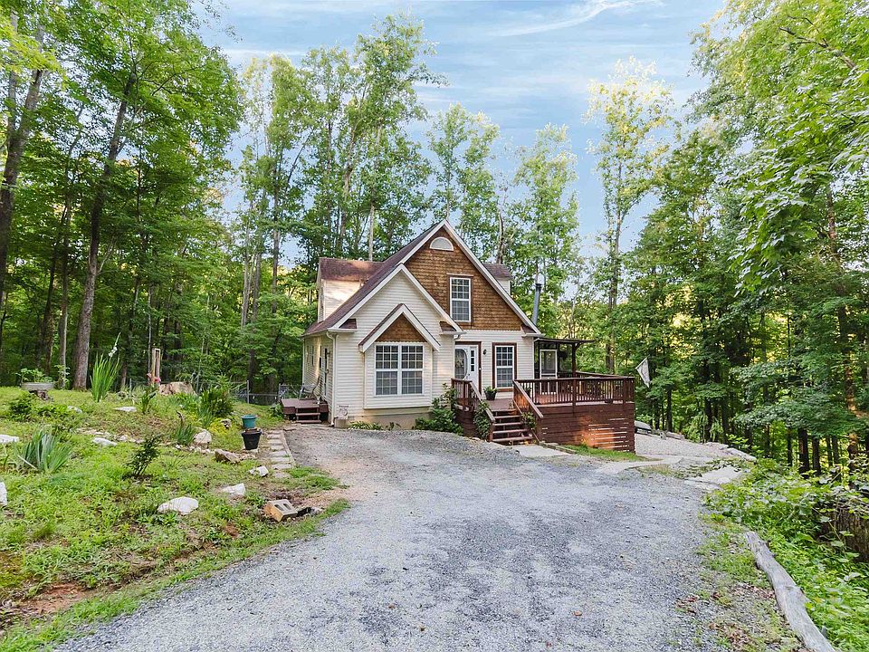 1st image of 20 Forest Dr