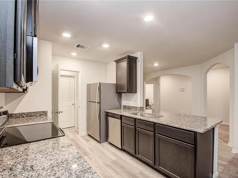 10699 Lost Maples Dr — Photo 5