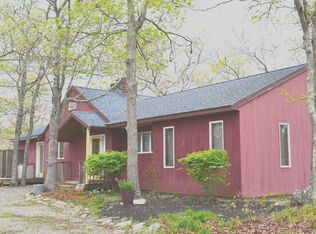 26 Machipscat Trl, West Tisbury, MA 02575