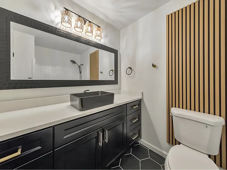1920 Mozelle Dr — Photo 16
