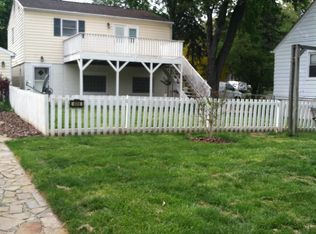 406 1st St, Rockville, MD 20851