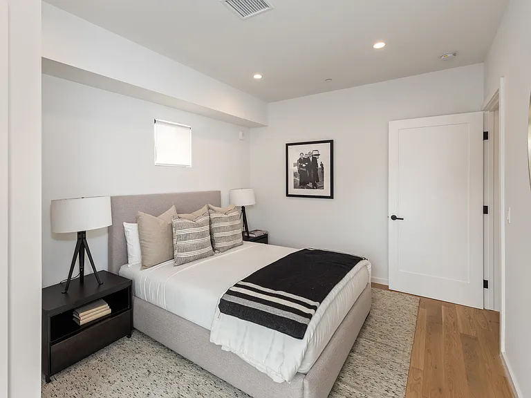 1176 Nelrose Ave #C — Photo 7