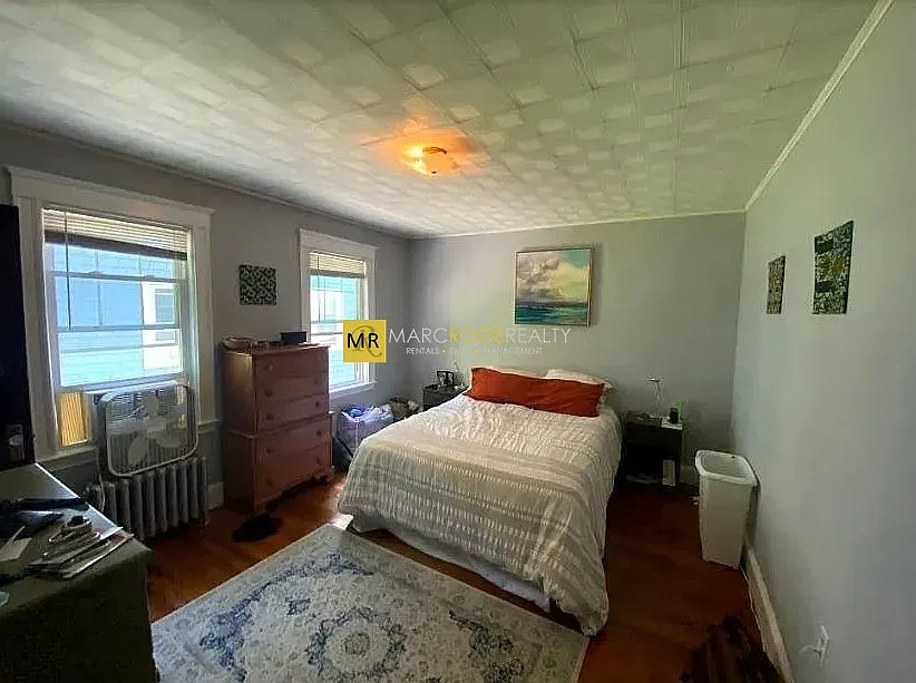 2 bed, 9999 sqft, $2,900 — Photo 2
