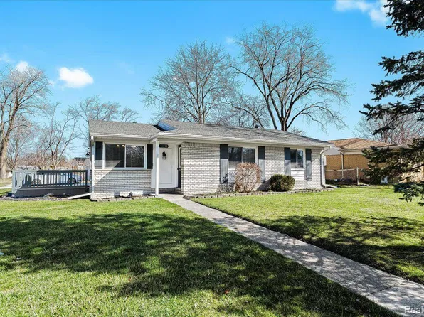 41750 Arthur St, Van Buren Township, MI 48111