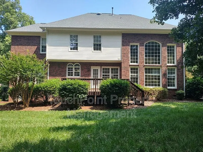 204 Limerick Dr — Photo 28