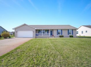 2009 Friar Tuck Cir, Adrian, MI 49221