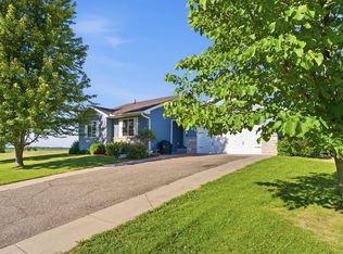 121 Shire Rd N, Watkins, MN 55389