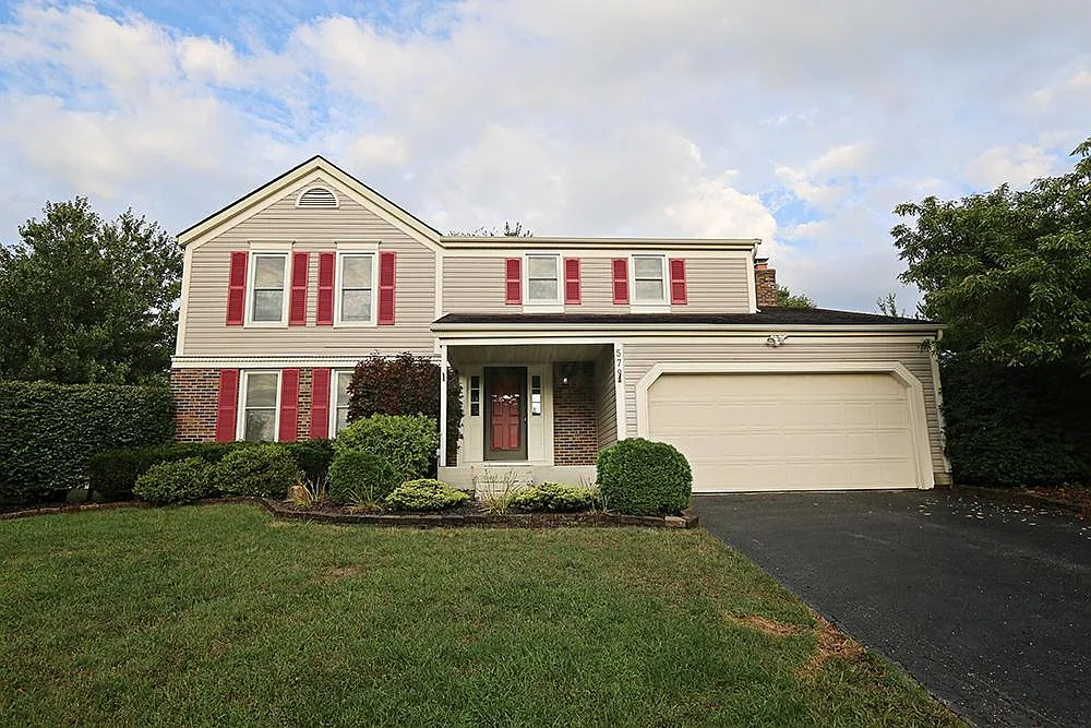 579 Green Meadows Dr W photo 1