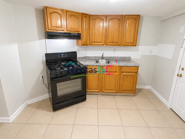 66 N 9th St #B3C — Photo 3