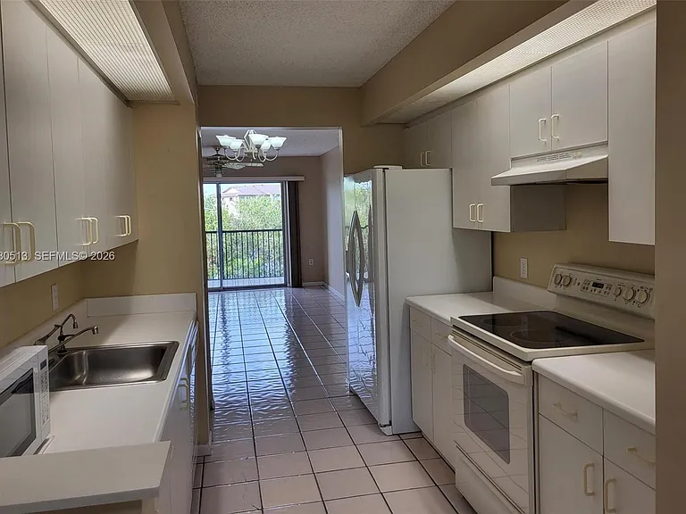 13705 SW 12th St #304B — Photo 17