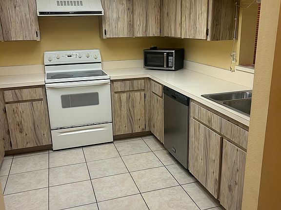 4th image of 2971 Estancia Blvd APT 222