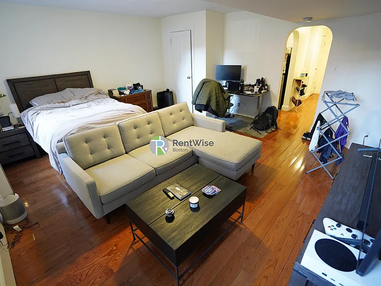 304 Berkeley St #2 — Photo 9