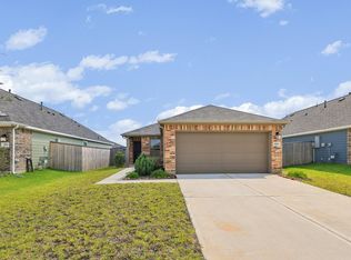 920 Gentle Moss Dr, Magnolia, TX 77354