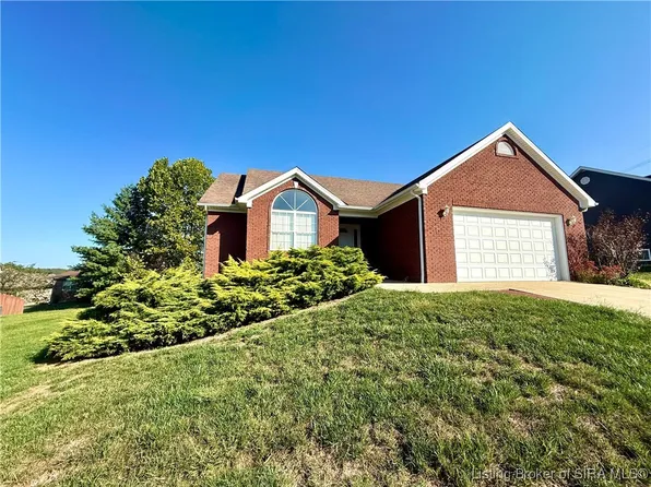406 Crest Way, Henryville, IN 47126