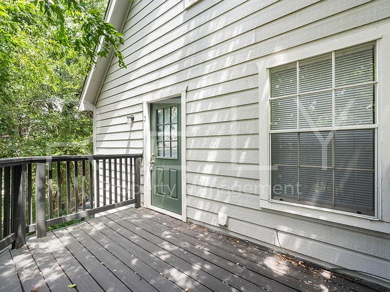 2908 Whisper Oaks Ln #D — Photo 3
