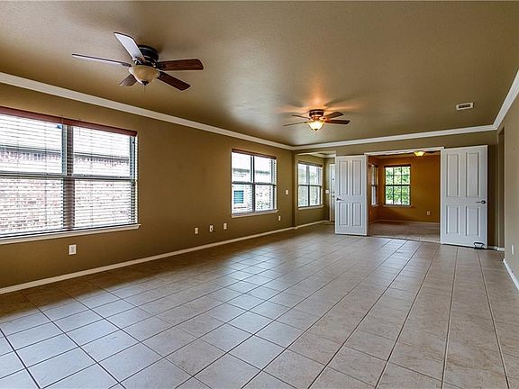 4th image of 7855 Estancia Dr