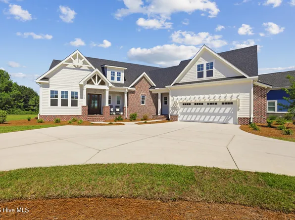444 Crow Creek Drive NW, Calabash, NC 28467