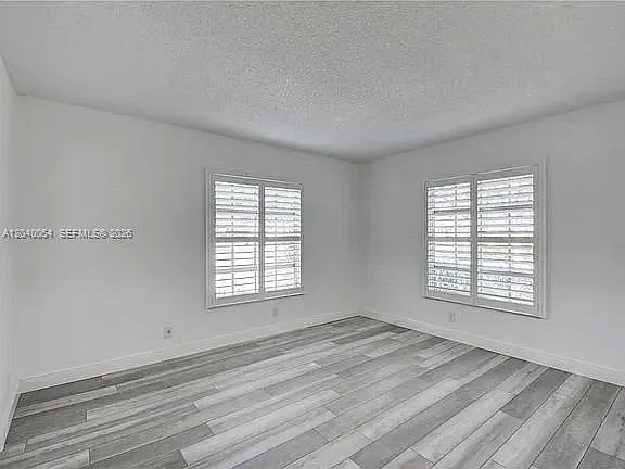 2200 NE 66th St #1401 — Photo 7