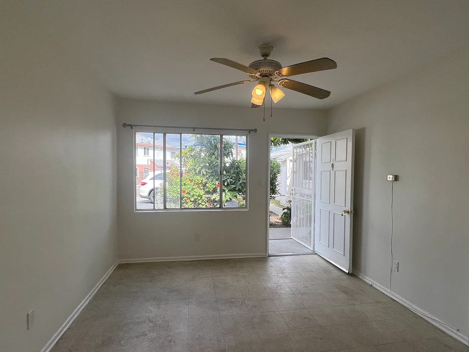 1 bed, 500 sqft, $1,850 — Photo 3