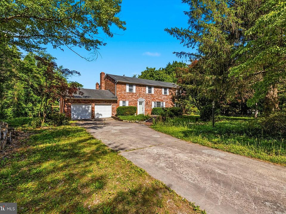 1st image of 2318 Beren Ln