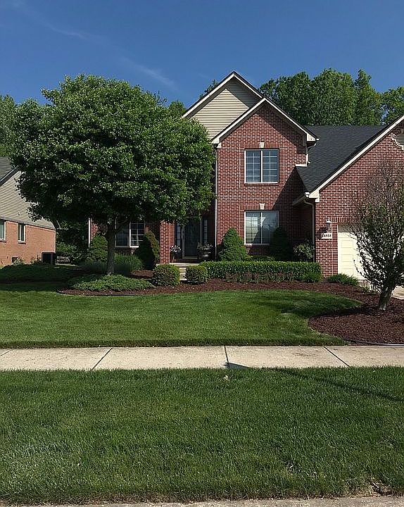 1st image of 26858 Blue Heron Dr