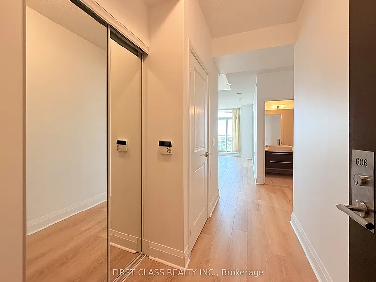 15 Zorra St #606 — Photo 3
