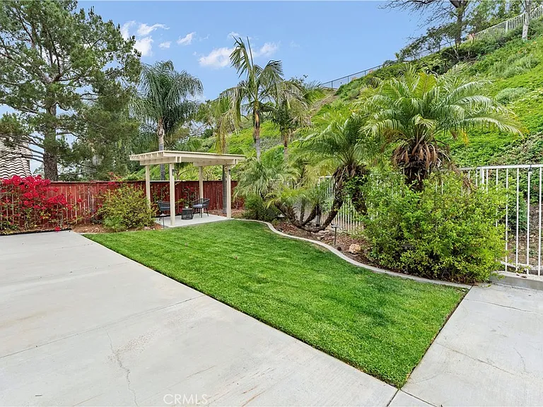 1535 San Almada Rd — Photo 12