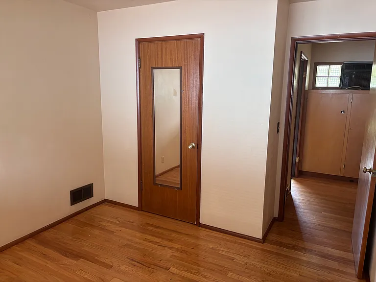 5353 SE Cesar E Chavez Blvd — Photo 6