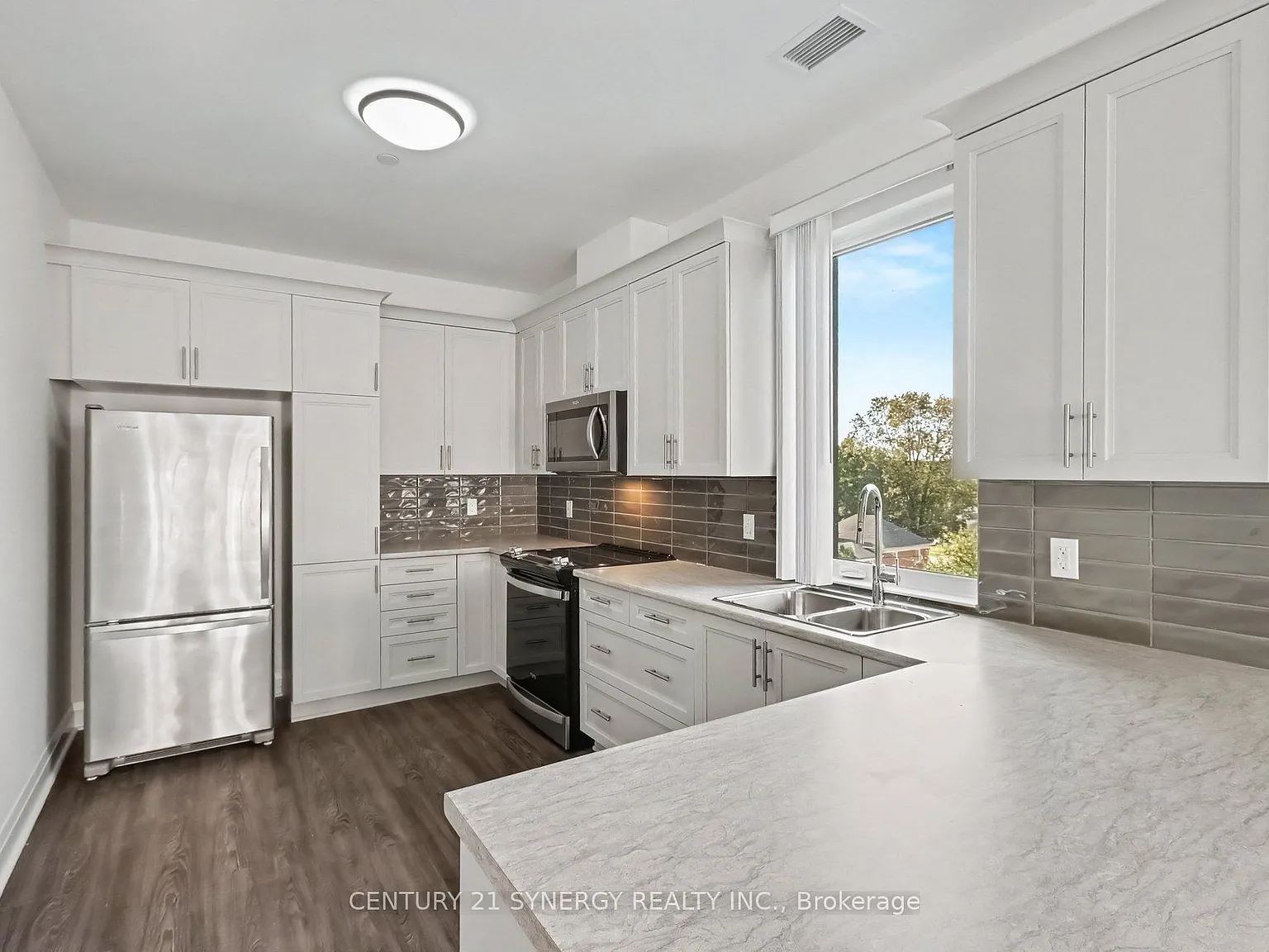 2 bed, $2,250 — Photo 2