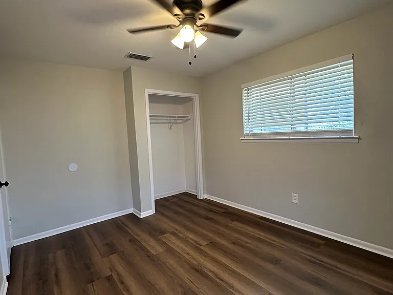 127 Dunn St — Photo 17