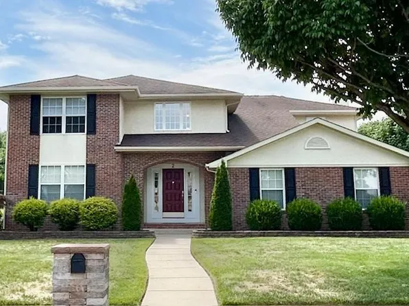 2 S Deer Pl, Hainesport, NJ 08036