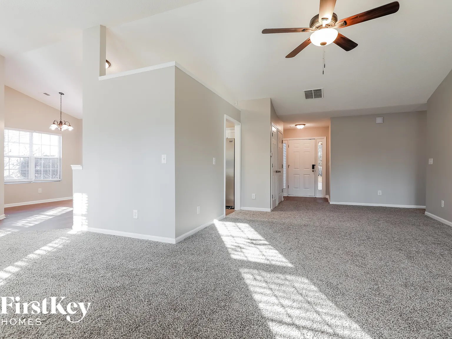 3 bed, 2.0 bath, 1777 sqft, $2,280 — Photo 3