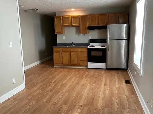 207 19th St APT D, Huntington, WV 25703