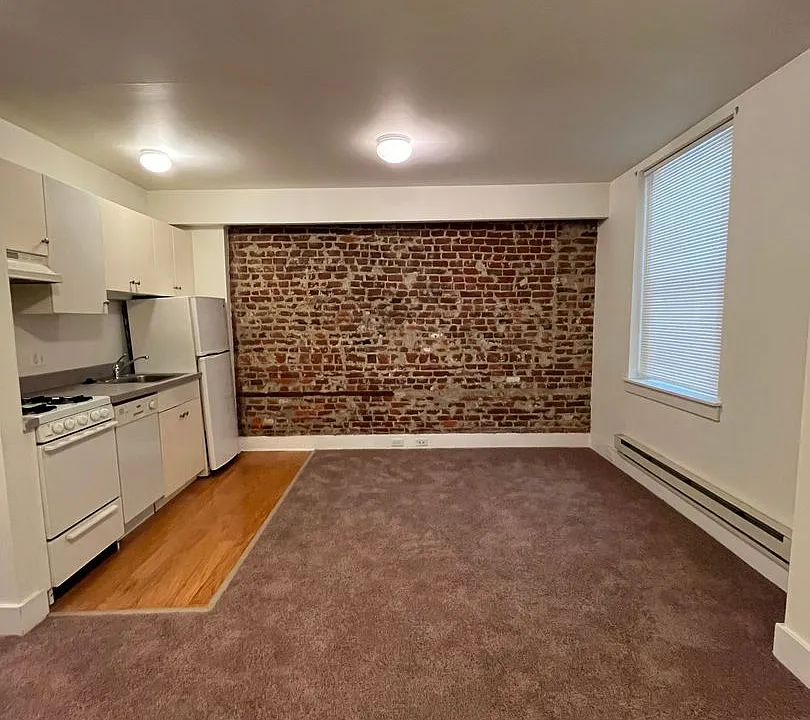 330-332 S. Juniper St
