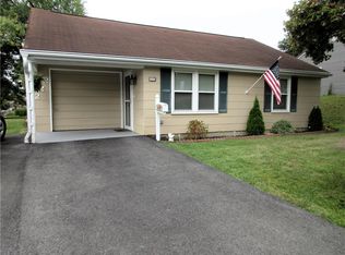222 Florida Dr, New Kensington, PA