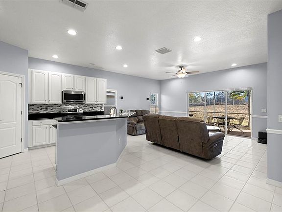 4th image of 3009 Banyan Hill Ln