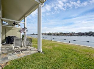 63 April Point Dr S, Montgomery, TX 77356