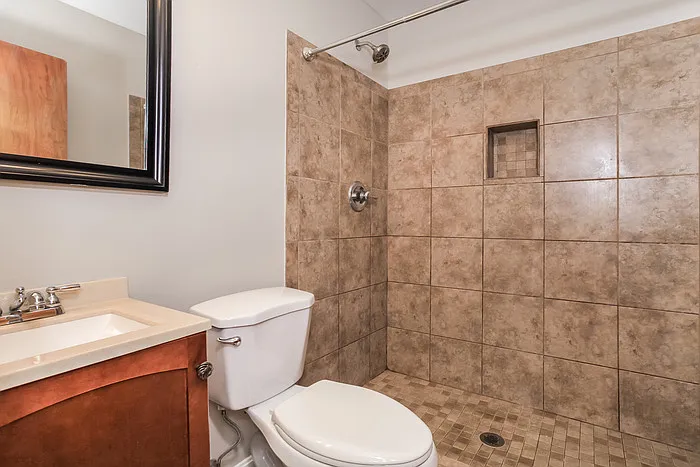 156 Sheridan Ave — Photo 10