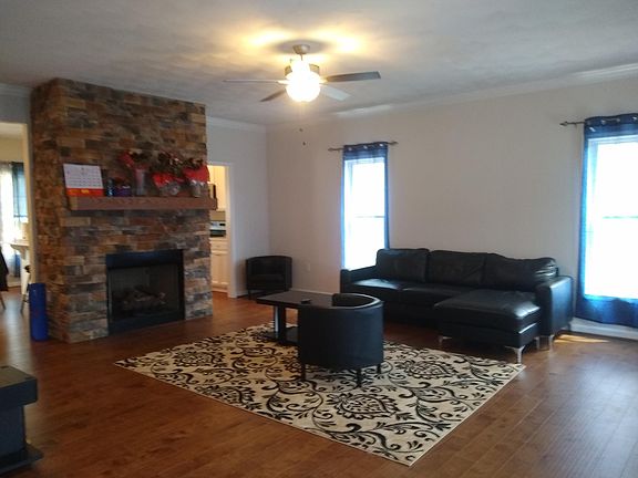 3rd image of 4275 Hannah Belle Way