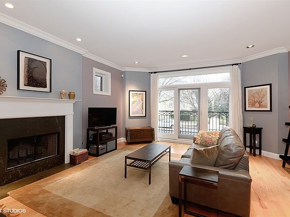 5th image of 6030 N Damen Ave APT 1N